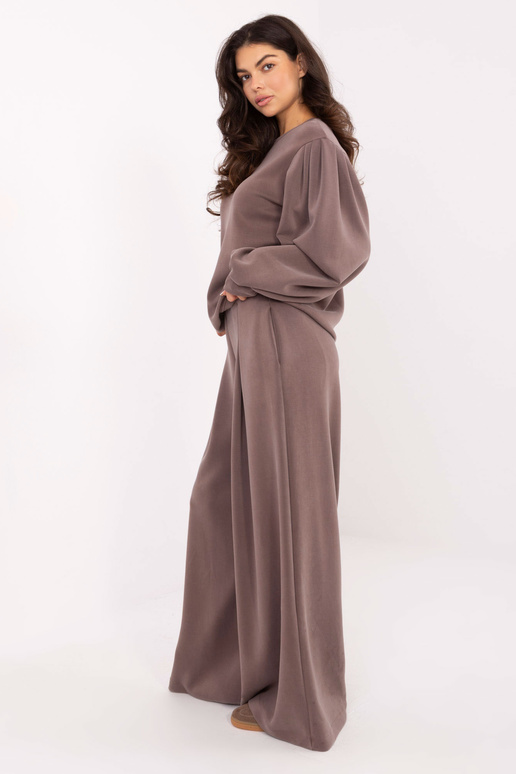 Tamsiai smėlio spalvos bluzonas