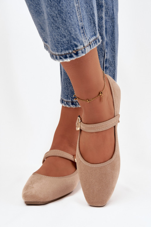 Balerinos su dirželiais I Złotą su sagtimis iš eko zomšosowe smėlio spalvos Adelora