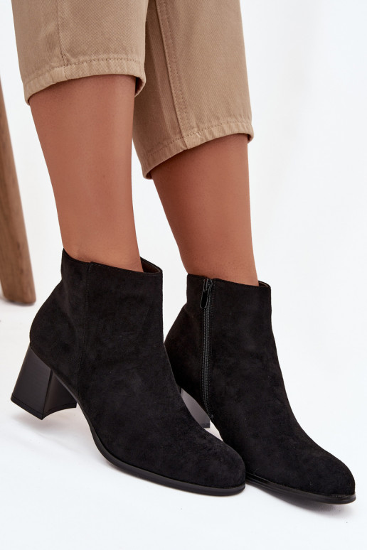 Moteriški aulinukai iš eko zomšosowe Juodos spalvos Marilou