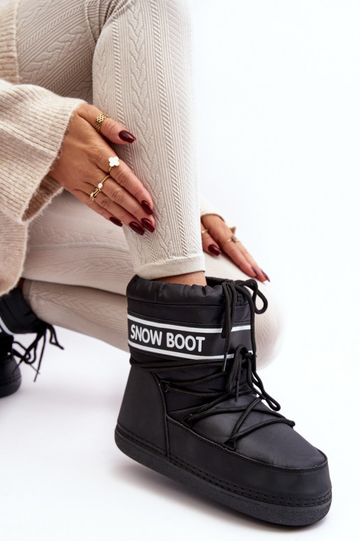  Suvarstomi žieminiai batai Juodos spalvos Soia