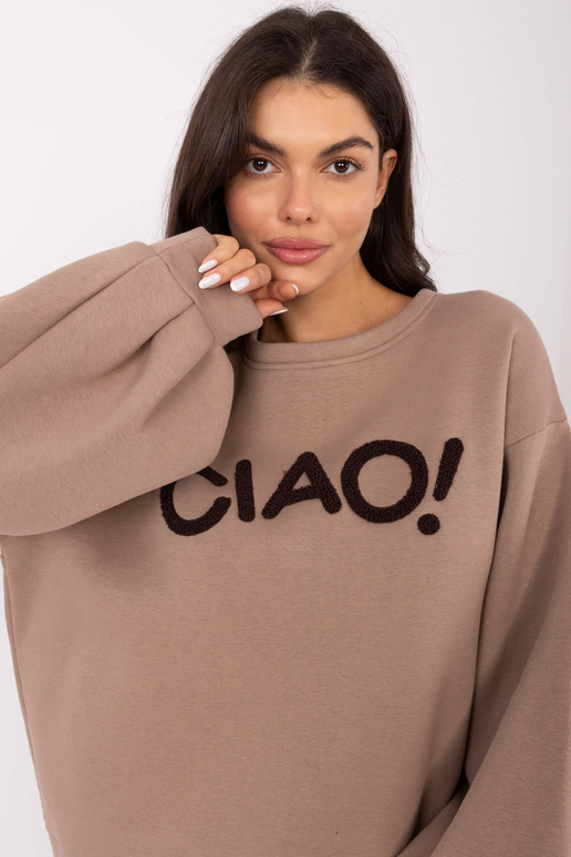 Tamsiai smėlio spalvos bliuzonas