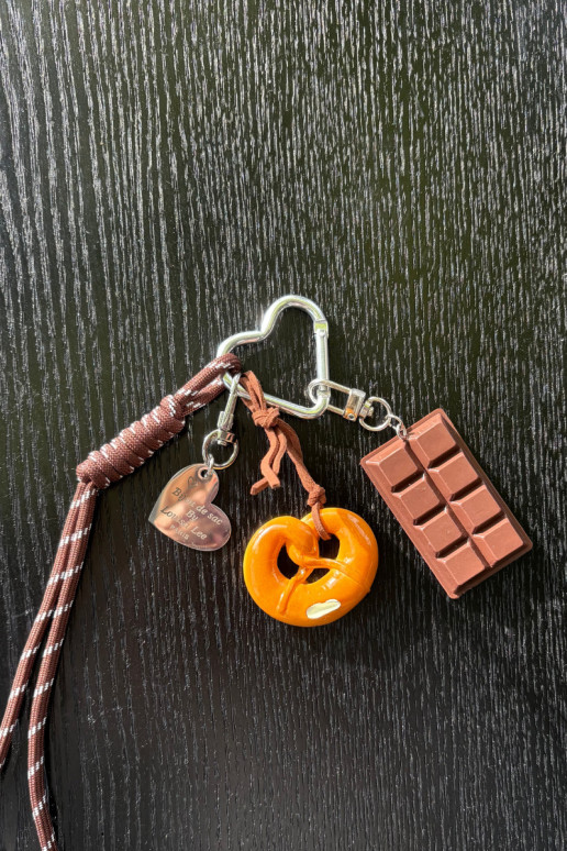 Breloczek Do Torebki Kluczy Czekolada Precel su širdelėmis Jorine