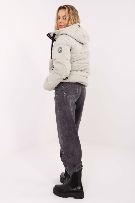 Striukė šviesiai pilka