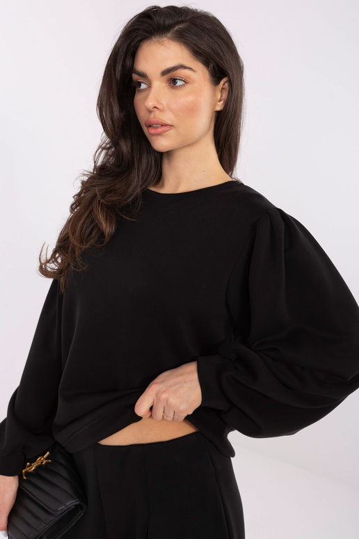 Juoda bliuzonė MJ