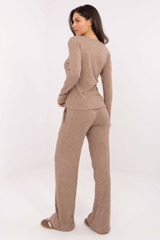 Kelnės tamsiai smėlio spalvos