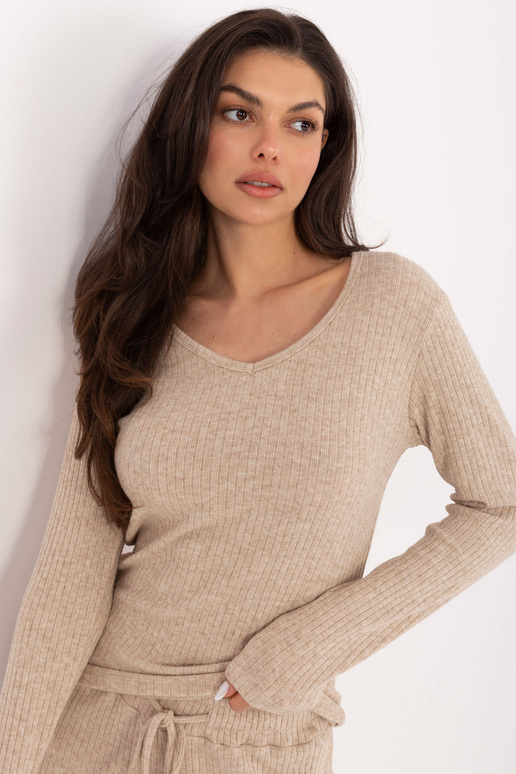 Megztinis smėlio spalvos