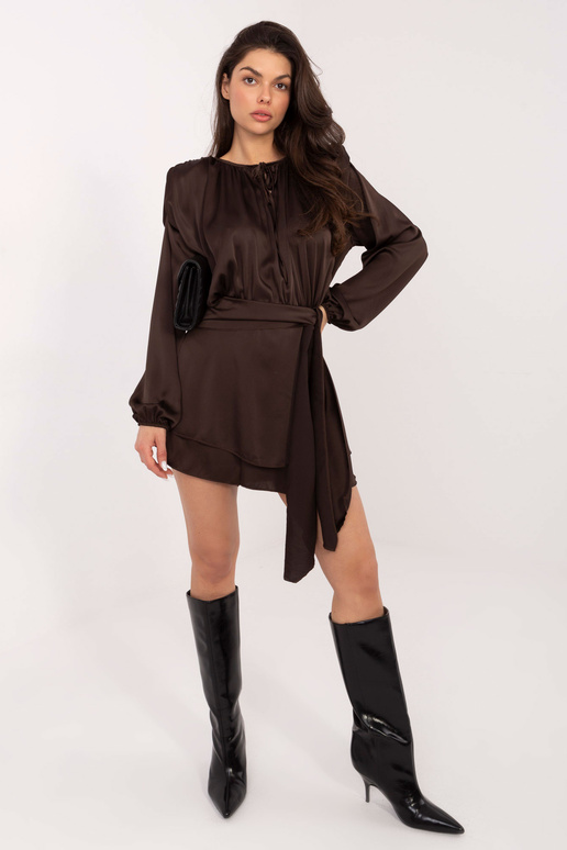 Kombinezonas tamsiai rudas