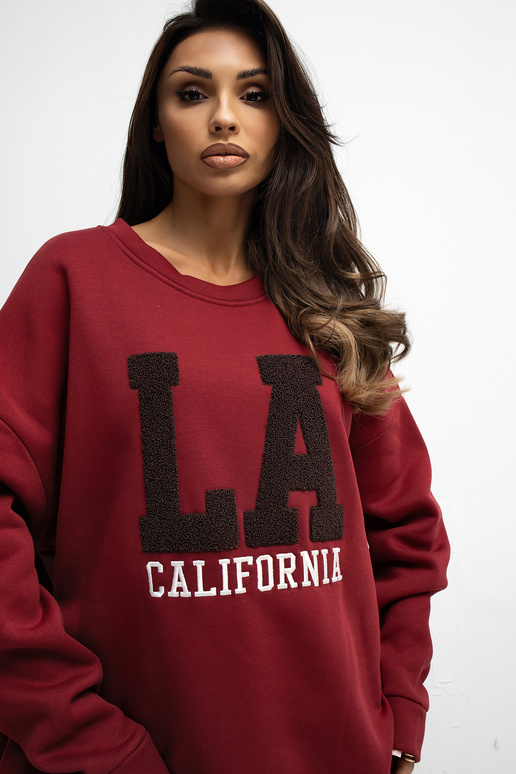 Bordo spalvos megztinis su užtrauktuku