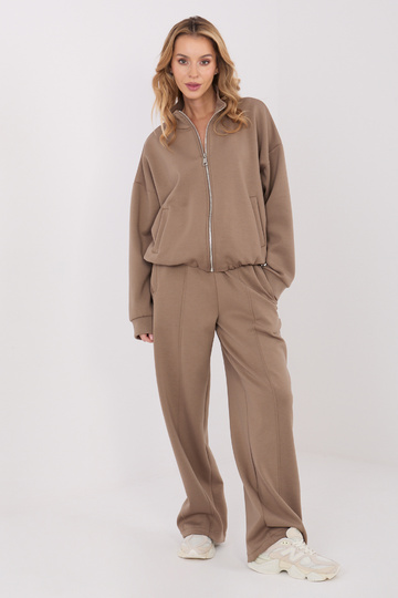 Tamsiai smėlio spalvos... 2