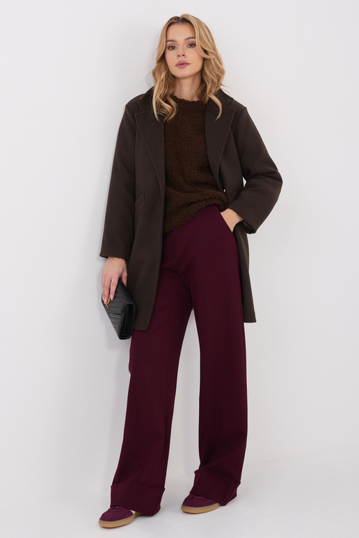 Paltas tamsiai rudas