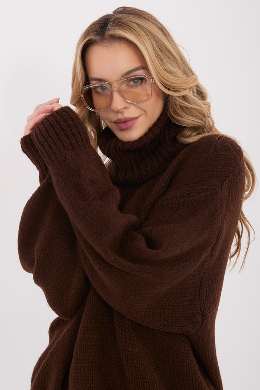 Megztinis tamsiai rudas