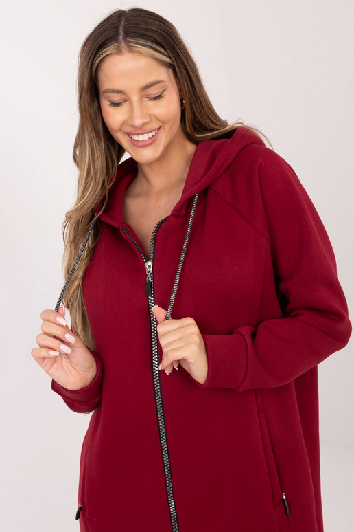 Bordo spalvos megztinis su užtrauktuku