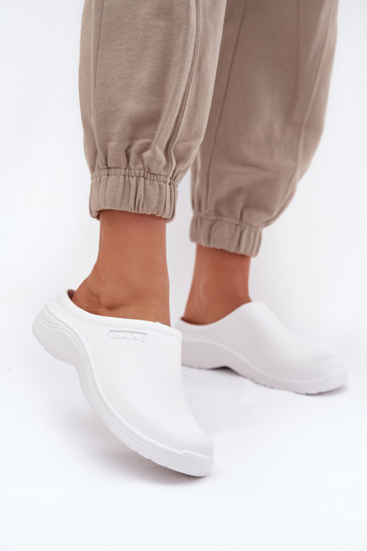  Šlepetės   baltos spalvos Parissa