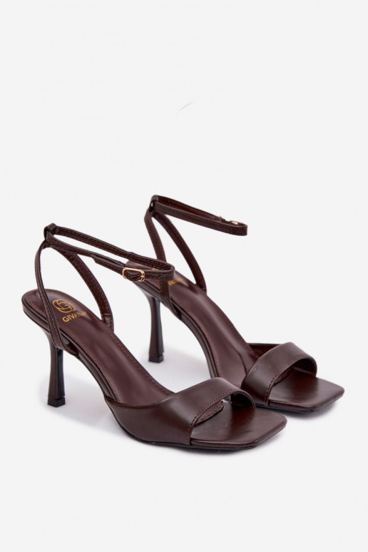 Moteriškos basutės su plonais kulniukais Eko   Czekoladowe Brisora