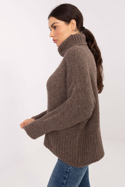 Megztinis tamsiai smėlio spalvos