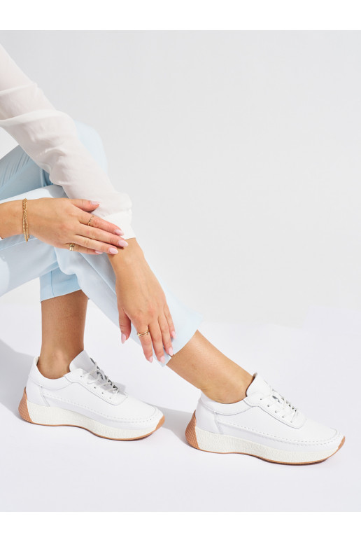    baltos spalvos sportiniai batai