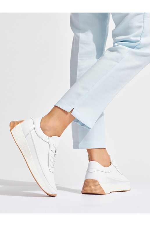    baltos spalvos sportiniai batai