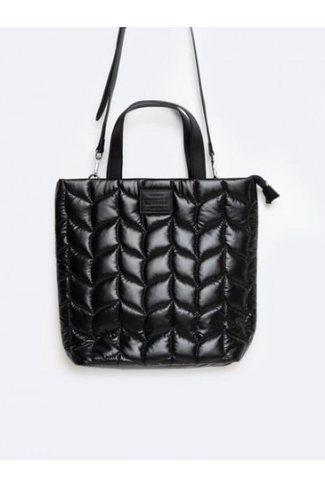 Dygsniuota pirkėjų rankinė Big Star OO574001 juoda