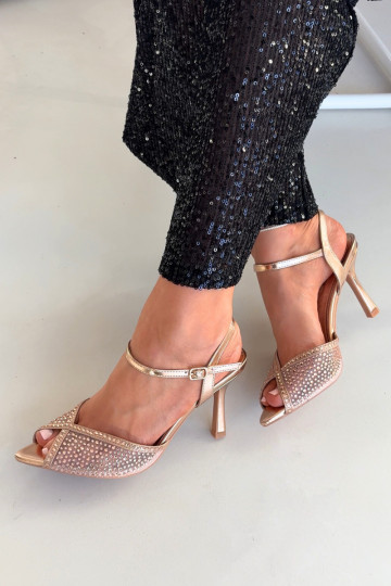 Moteriškos basutės su plonais kulniukais  Szampańskie Peloria 2