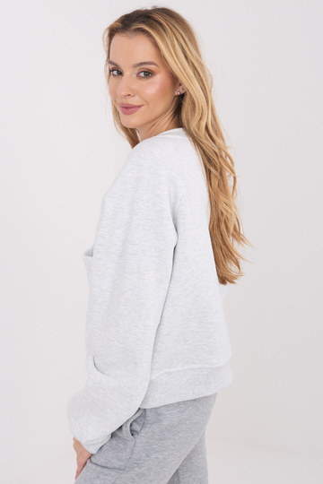 Pilkas šviesus džemperis 2