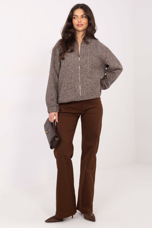 Tamsiai smėlio spalvos bliuzonas