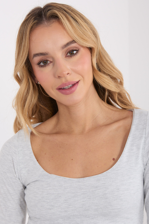 Palaidinė šviesiai pilka