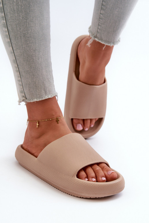  Lengvos šlepetės su masyviu padu smėlio spalvos Querceria