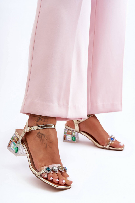  Elegantiškos aukštakulnės basutės su spindinčiomis akutėmis aukso spalvos S.Barski MR1037-01