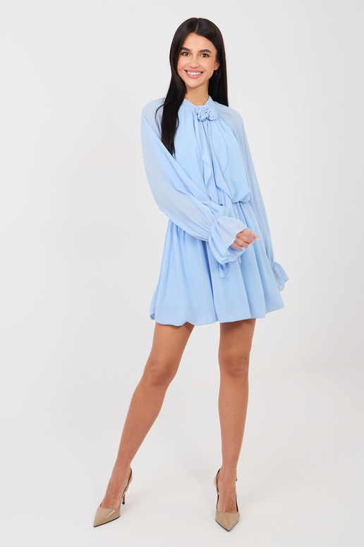 Suknelė šviesiai mėlyna