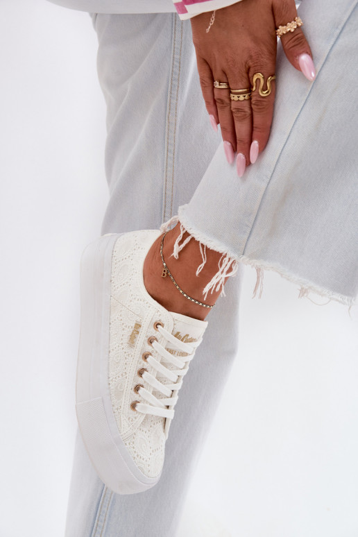 Laisvalaikio bateliai su nėriniais Lee Cooper LCW-25-31-3438L baltos spalvos