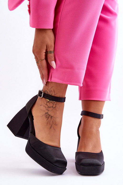  Bateliai su plačiu kulnu Juodos spalvos Sandia