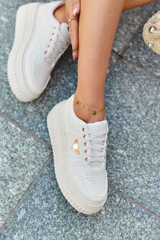  modelio batai  iš eko odos su platforma dramblio kaulo spalvos Chrisstin