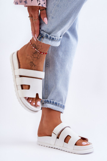  Moteriškos šlepetės baltos spalvos Molie