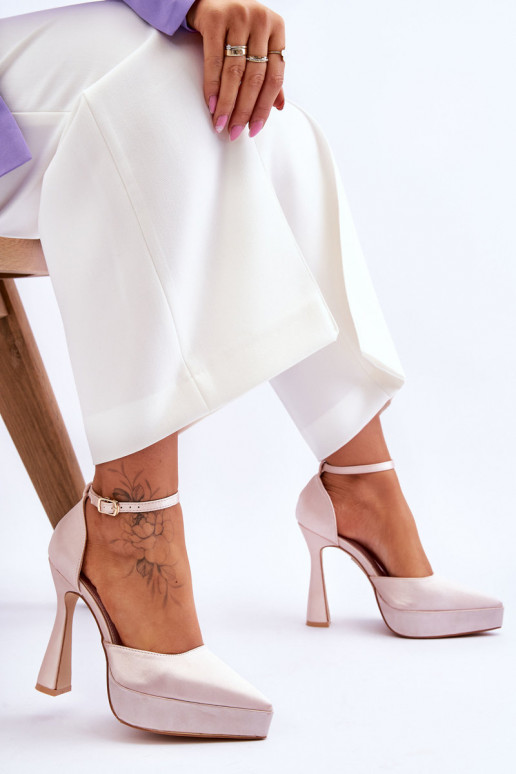  Bateliai  Šviesaus rausvo atspalvio Madness