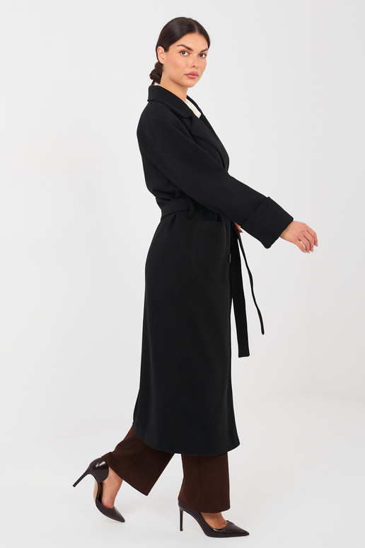 Paltas juodos spalvos