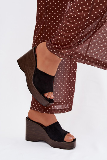 Moteriškos šlepetės  Juodos spalvos Ravelia