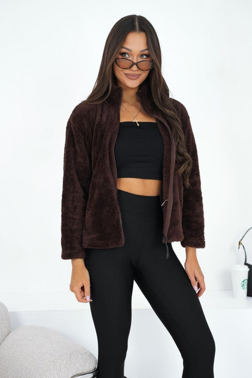 Tamsiai ruda bliuzonė