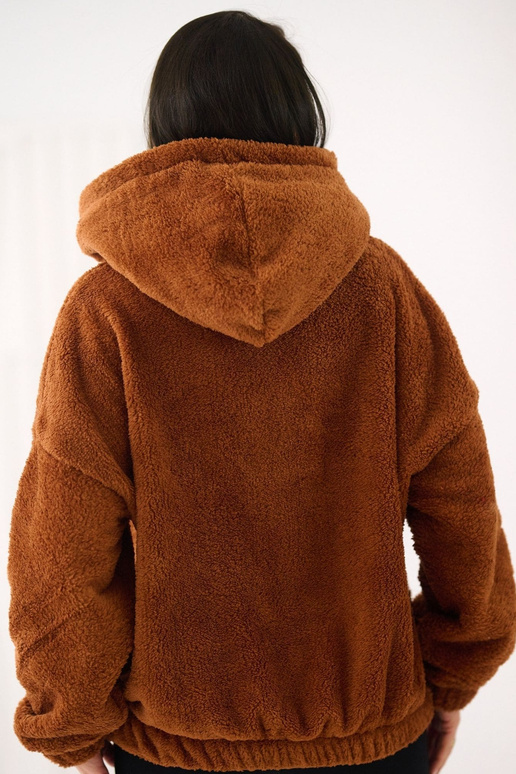 Šviesiai ruda bliuzonė