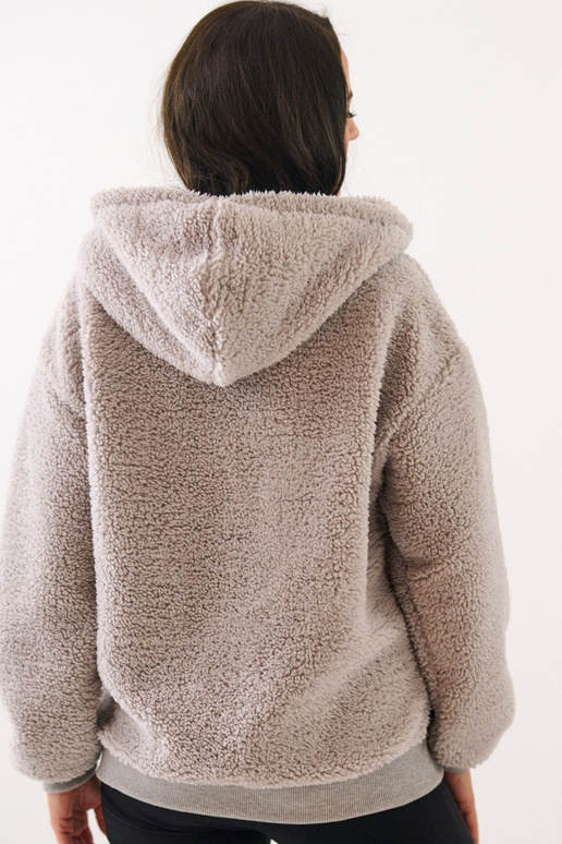 Pilkas šviesus megztinis