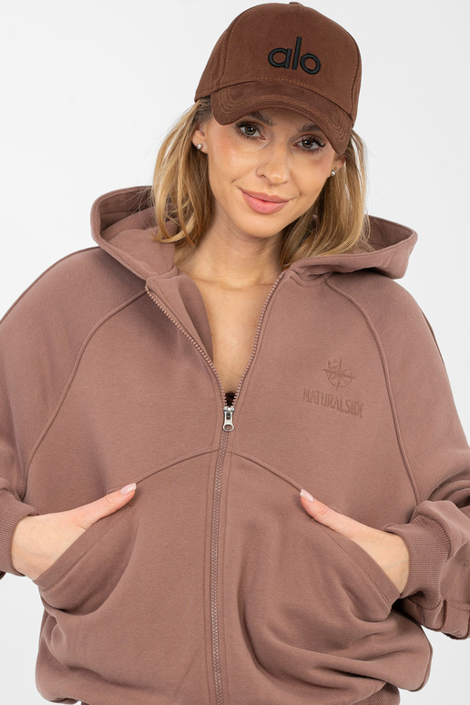 Rudos spalvos megztinis