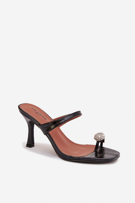 Moteriškos šlepetės su plonais kulniukais  Detalem Juodos spalvos Lorissa