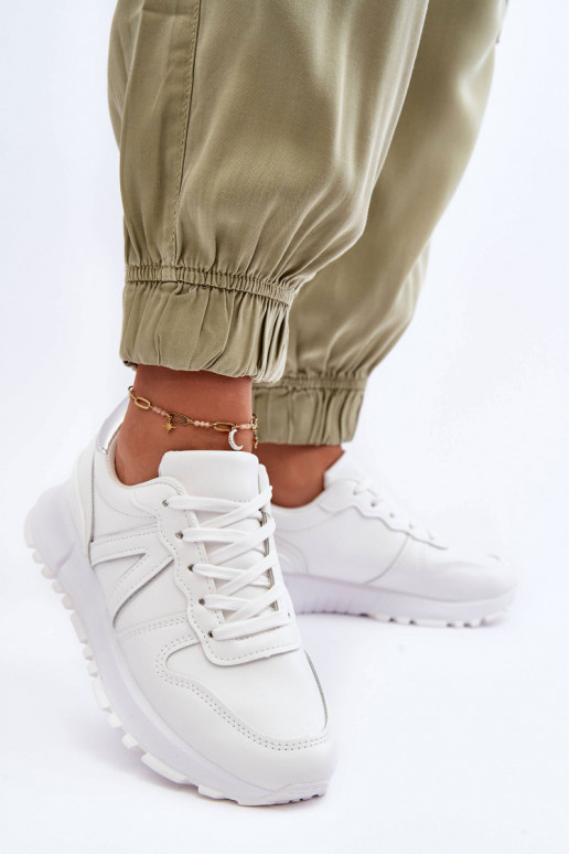    sportiniai bateliai baltos spalvos Kabama