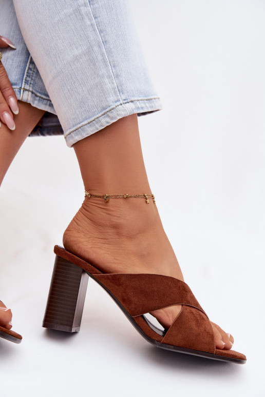 Moteriškos šlepetės su kulniukais rudos spalvos Denessa