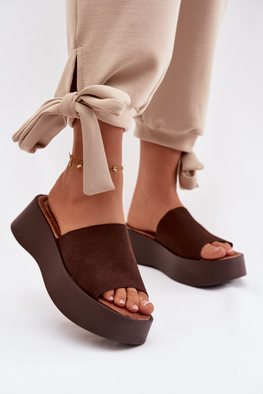 Moteriškos šlepetės su platforma Czekoladowe Liorisse