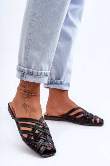    Šlepetės su juostelėmis Juodos spalvos Doralia