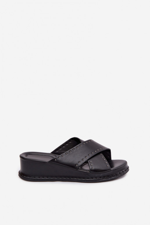 Dekoruotos Moteriškos šlepetės  iš eko odos Juodos spalvos Calorissa