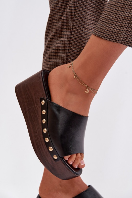 Moteriškos šlepetės  ir platforma Ze aukso spalvosmi  Juodos spalvos Farinelle