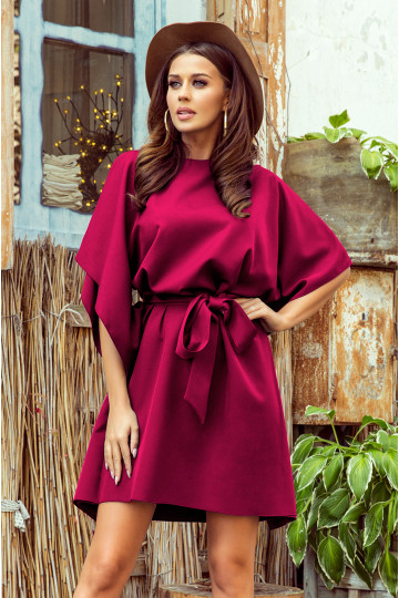 SOFIA suknelė su peteliške ties juosmeniu - bordo