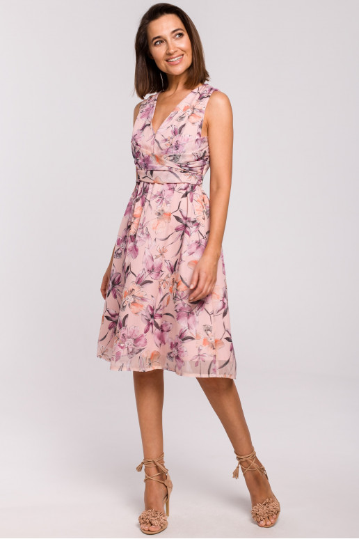 Chifoninė suknelė su gilia iškirpte - modelis 2