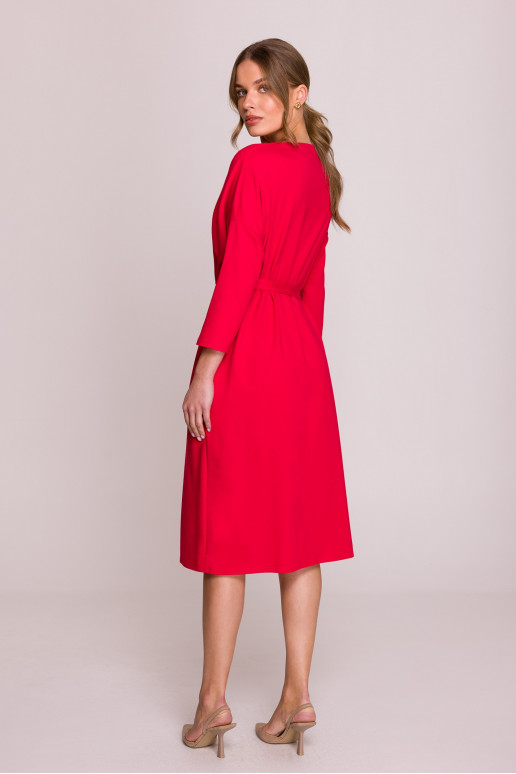 Raudona oversized megzta suknelė